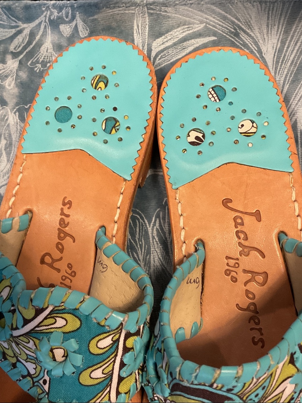 Jack Rogers Turquoise Floral Pattern Leather Thong Sandals - Picture 3 of 6
